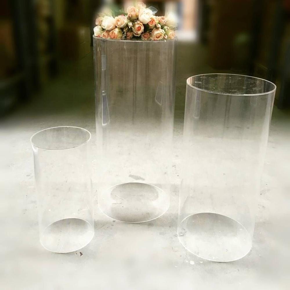 Round Clear Acrylic  Pedestal